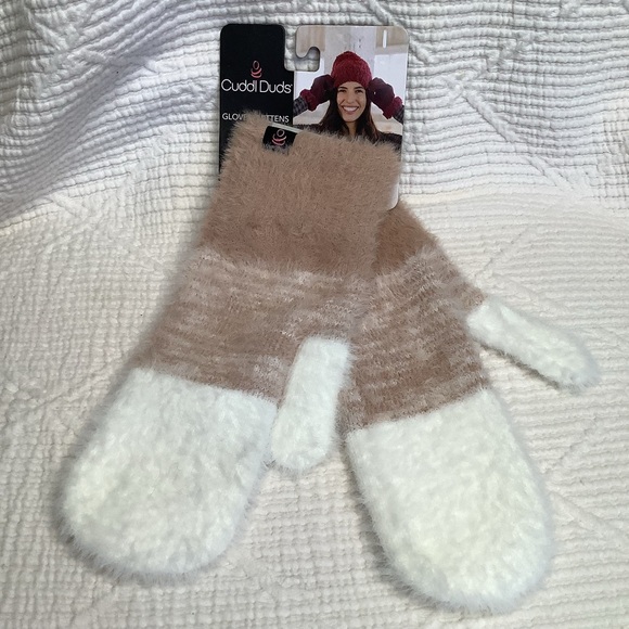 Cuddl Duds NWT Tan and White Ombré Fuzzy Warm mittens - Picture 2 of 8